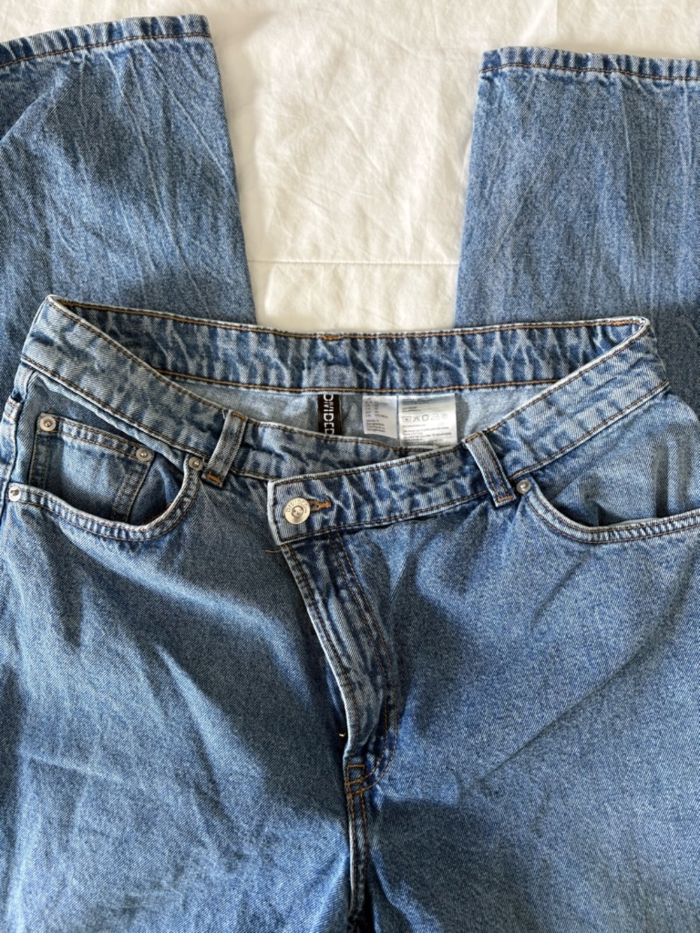 H&M Divided Women’s Assymetrical-Button Straight-Leg Jeans - US 10